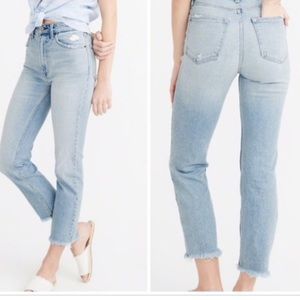 Abercrombie: Zoe Natural High Rise Ankle Straight